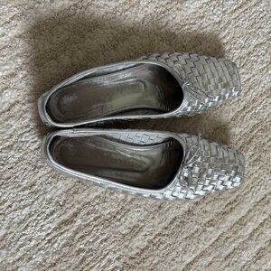 FREDA SALVADOR Woven Silver Ballet Flat (JADA SQUARE TOE)